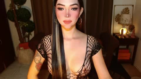 thea_whong online show from March 24, 2026, 2:16 am