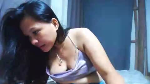 Snapshot of theaxxxx7970 chatting on September 18, 2025, 12:18 pm thea online show from September 18, 2025, 12:18 pm