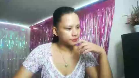 Snapshot of theaxxxx7970 chatting on October 2, 2025, 7:26 am thea online show from October 2, 2025, 7:26 am