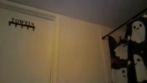 thebabybrii online show from September 14, 2025, 5:28 am