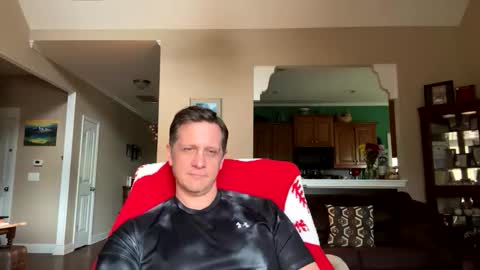 Snapshot of thebatandthecat10 chatting on June 9, 2026, 1:56 pm ISABELLA or MATT online show from June 9, 2026, 1:56 pm