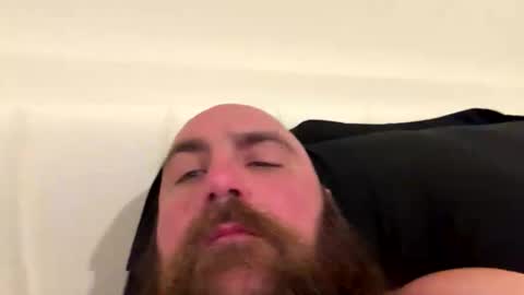 Snapshot of thebeardeddragon1985 chatting on February 27, 2026, 1:38 am thebeardeddragon1985 online show from February 27, 2026, 1:38 am