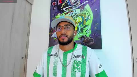 Snapshot of theblack_frank chatting on November 27, 2025, 1:24 pm theblack_frank online show from November 27, 2025, 1:24 pm