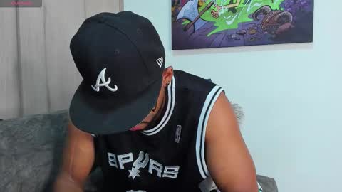 Snapshot of theblack_frank chatting on December 17, 2025, 1:28 pm theblack_frank online show from December 17, 2025, 1:28 pm