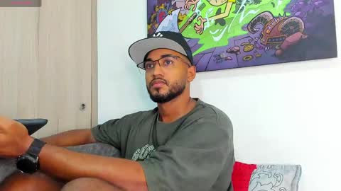 Snapshot of theblack_frank chatting on April 14, 2026, 11:27 am theblack_frank online show from April 14, 2026, 11:27 am