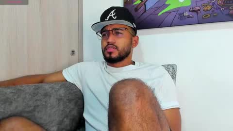 Snapshot of theblack_frank chatting on April 22, 2026, 11:45 am theblack_frank online show from April 22, 2026, 11:45 am