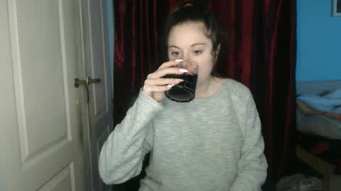 raissa online show from October 26, 2025, 2:45 pm