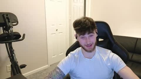 Snapshot of thebrentsavage chatting on January 1, 2025, 5:11 am thebrentsavage online show from January 1, 2025, 5:11 am