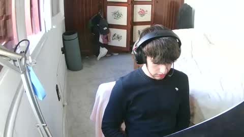 thebulgeboy online show from December 3, 2024, 2:05 pm