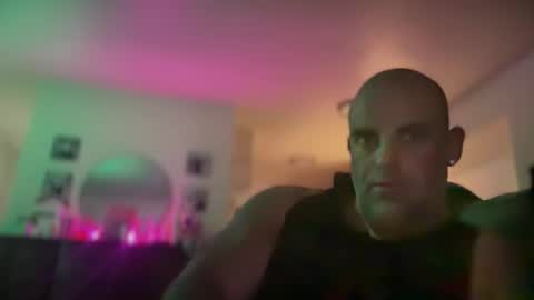 Snapshot of thebuzz777 chatting on October 20, 2025, 2:56 am theBuzz777 online show from October 20, 2025, 2:56 am