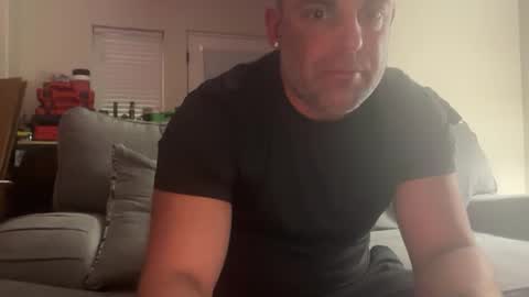 Snapshot of thebuzz777 chatting on April 7, 2026, 10:48 am theBuzz777 online show from April 7, 2026, 10:48 am