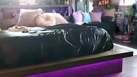 Thatcarrguyy online show from July 17, 2026, 2:29 am
