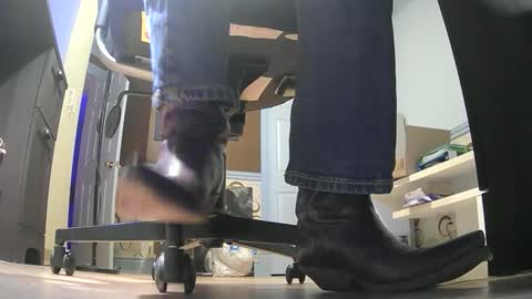 thecowboy_74 online show from March 1, 2026, 3:41 am