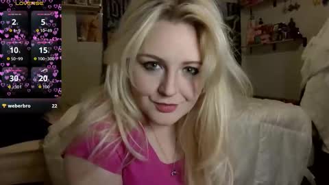 Snapshot of thedancingalien chatting on April 8, 2026, 4:23 am Kassandra Grant online show from April 8, 2026, 4:23 am