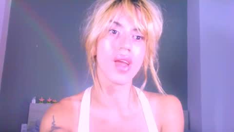 Yolanda online show from May 18, 2026, 4:07 am