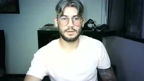 thedragonboyxxx online show from March 22, 2026, 3:10 am