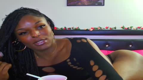 Snapshot of theebody chatting on February 15, 2026, 3:03 am theebody online show from February 15, 2026, 3:03 am