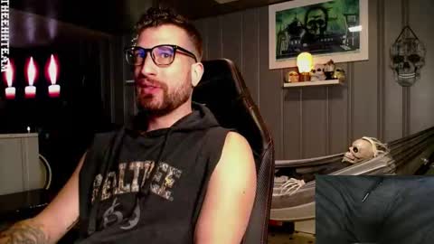 Snapshot of theehhteam chatting on September 23, 2025, 8:23 pm H online show from September 23, 2025, 8:23 pm