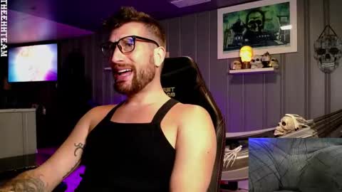 Snapshot of theehhteam chatting on September 26, 2025, 7:18 pm H online show from September 26, 2025, 7:18 pm