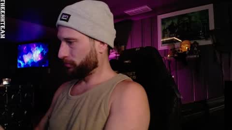 Snapshot of theehhteam chatting on November 1, 2025, 11:56 am H online show from November 1, 2025, 11:56 am