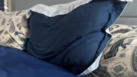 theeshooterr online show from February 3, 2025, 7:31 pm