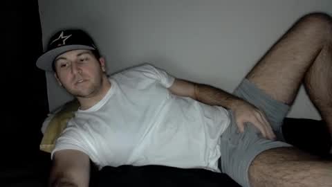Snapshot of theetwohander chatting on December 21, 2024, 3:47 am Theetwohander online show from December 21, 2024, 3:47 am