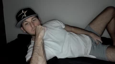 Snapshot of theetwohander chatting on December 23, 2024, 11:17 pm Theetwohander online show from December 23, 2024, 11:17 pm