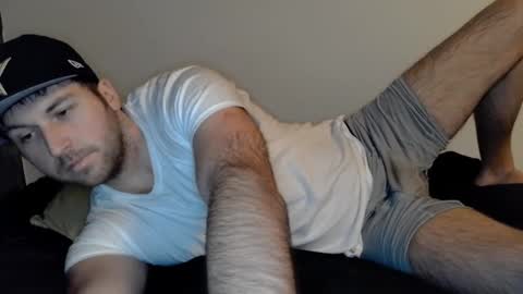 Snapshot of theetwohander chatting on January 2, 2025, 2:43 am Theetwohander online show from January 2, 2025, 2:43 am