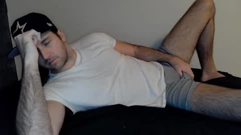 Snapshot of theetwohander chatting on January 4, 2025, 12:59 pm Theetwohander online show from January 4, 2025, 12:59 pm