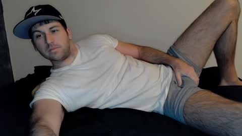 Snapshot of theetwohander chatting on January 5, 2025, 4:14 am Theetwohander online show from January 5, 2025, 4:14 am