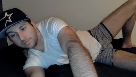 Snapshot of theetwohander chatting on January 24, 2025, 2:28 am Theetwohander online show from January 24, 2025, 2:28 am