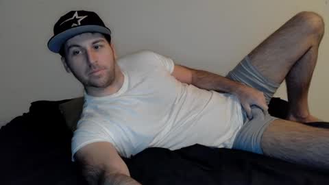 Snapshot of theetwohander chatting on January 31, 2025, 10:10 am Theetwohander online show from January 31, 2025, 10:10 am
