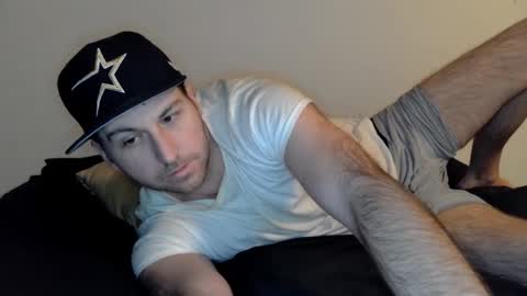Snapshot of theetwohander chatting on February 1, 2025, 3:19 am Theetwohander online show from February 1, 2025, 3:19 am