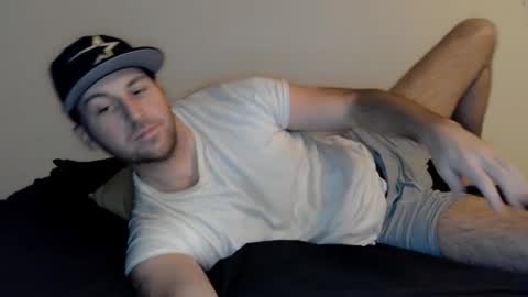 Snapshot of theetwohander chatting on February 2, 2025, 12:02 pm Theetwohander online show from February 2, 2025, 12:02 pm