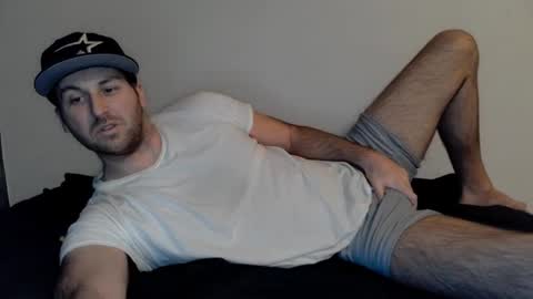 Snapshot of theetwohander chatting on February 4, 2025, 11:38 pm Theetwohander online show from February 4, 2025, 11:38 pm