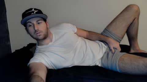 Snapshot of theetwohander chatting on February 12, 2025, 1:41 am Theetwohander online show from February 12, 2025, 1:41 am