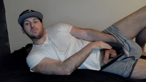 Snapshot of theetwohander chatting on February 12, 2025, 11:51 pm Theetwohander online show from February 12, 2025, 11:51 pm