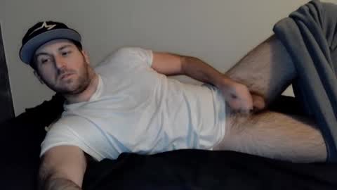 Snapshot of theetwohander chatting on February 14, 2025, 6:23 am Theetwohander online show from February 14, 2025, 6:23 am