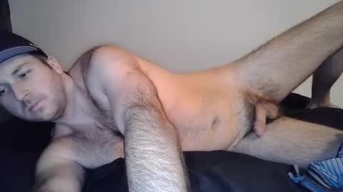Snapshot of theetwohander chatting on February 19, 2025, 6:11 am Theetwohander online show from February 19, 2025, 6:11 am
