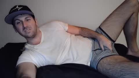 Snapshot of theetwohander chatting on March 6, 2025, 3:35 am Theetwohander online show from March 6, 2025, 3:35 am