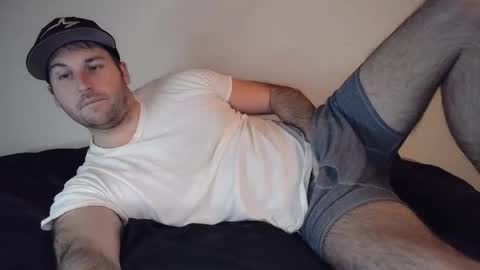 Theetwohander online show from May 1, 2026, 3:22 am