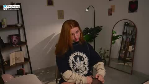 Snapshot of thegingerp chatting on October 16, 2025, 11:17 pm   Streaming mostly at    online show from October 16, 2025, 11:17 pm