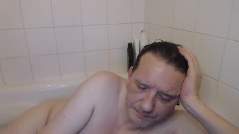 Green online show from February 6, 2026, 7:17 pm