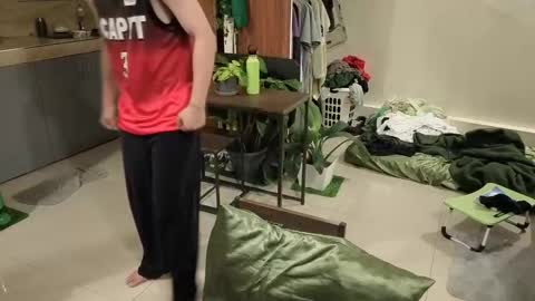 Green online show from March 4, 2026, 8:48 pm