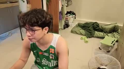 Green online show from March 31, 2026, 6:36 am