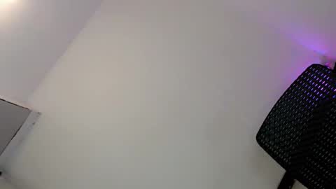 laisa online show from December 11, 2024, 12:44 pm
