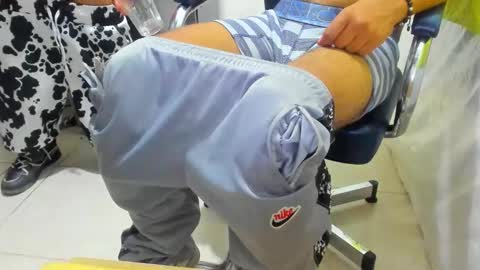 thehousedog online show from January 21, 2025, 3:26 am