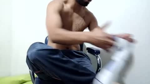 thehousedog online show from January 28, 2025, 2:53 pm