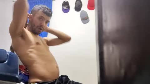 thehousedog online show from January 31, 2025, 4:36 am