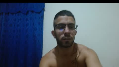 Snapshot of thehousedog chatting on June 24, 2026, 3:27 am thehousedog online show from June 24, 2026, 3:27 am
